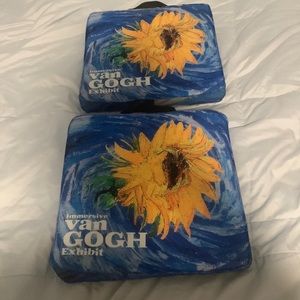 Set of stadium cushion